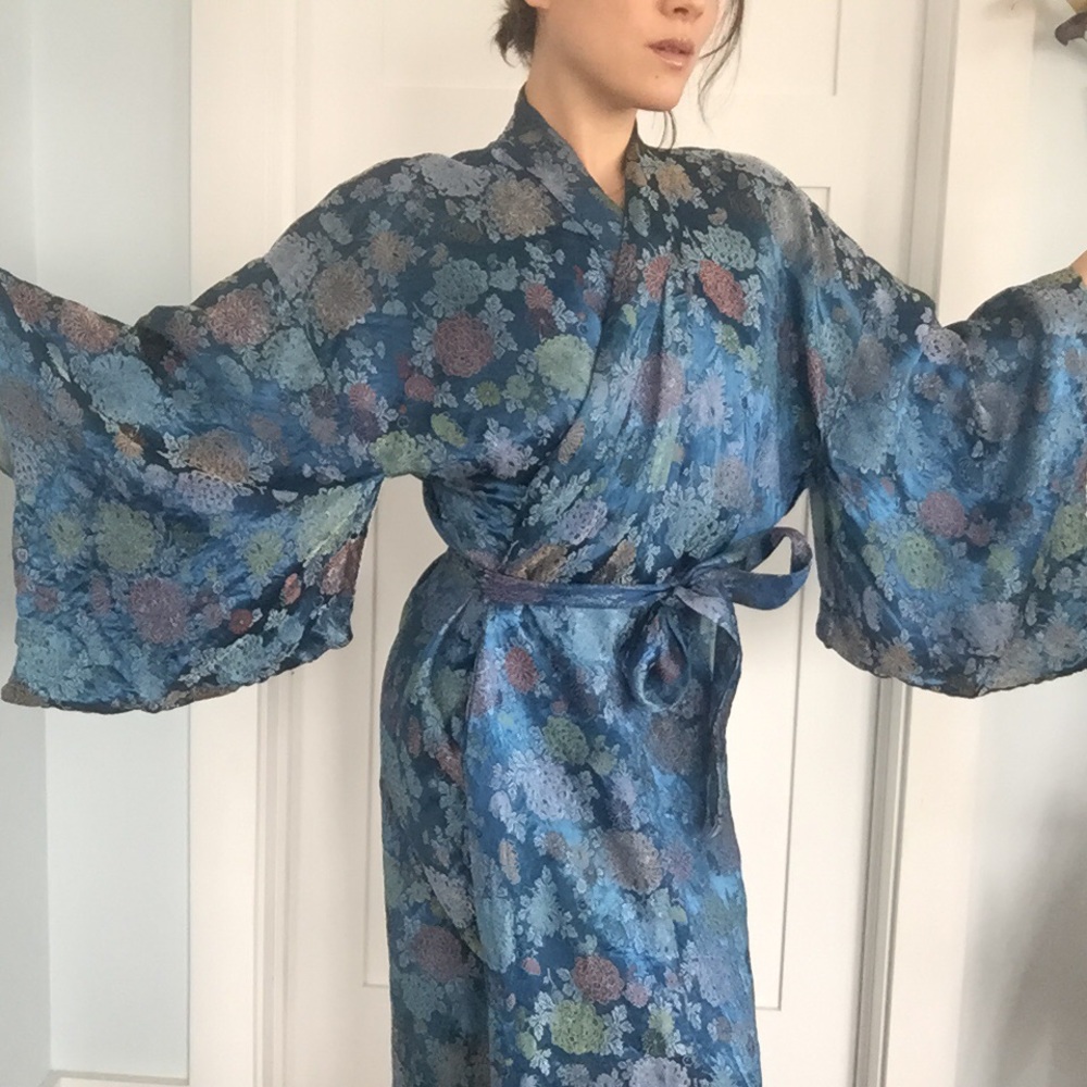 70’s VTG Japanese authentic silky robe O/S